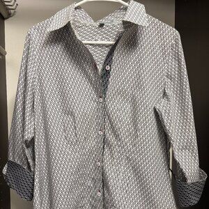 Foxcroft Fitted Geometric Patterned Button-Down Blouse Size 8